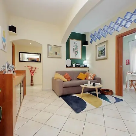 Relax Rome: Balcony Flat Near Gemelli Station Apartment Rome