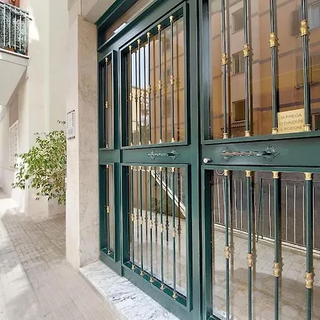 Relax Rome: Balcony Flat Near Gemelli Station Apartment Rome
